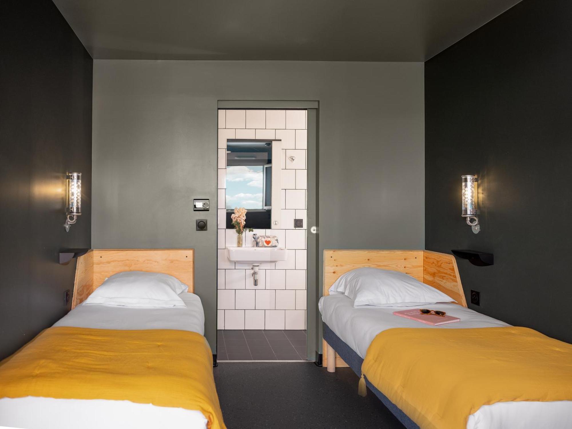 Eklo Paris Roissy Cdg Airport Hotell Eksteriør bilde