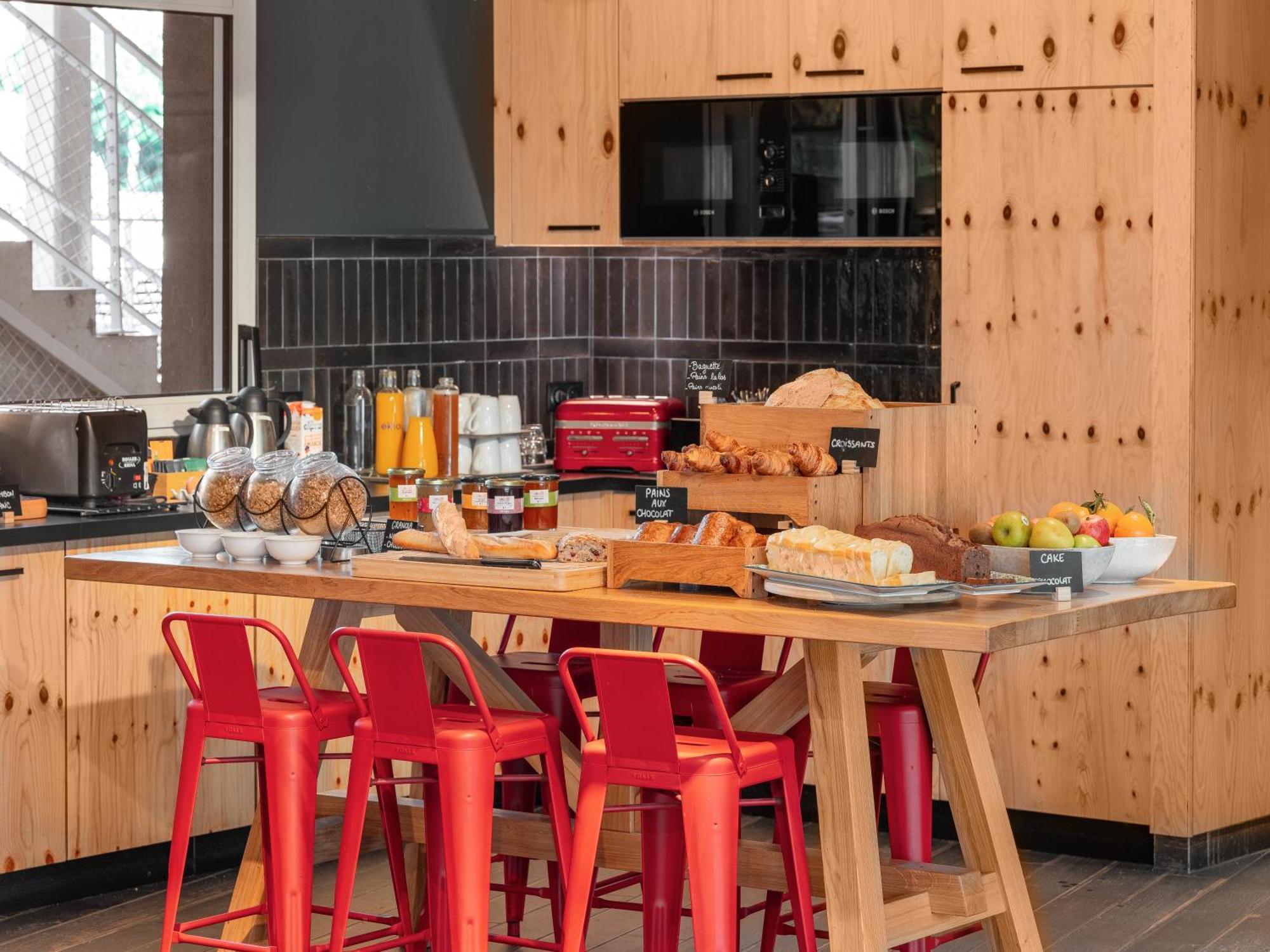 Eklo Paris Roissy Cdg Airport Hotell Eksteriør bilde